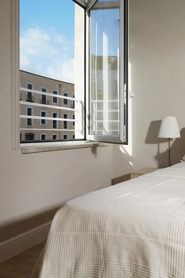 San Antonio Apartments Downtown Naples